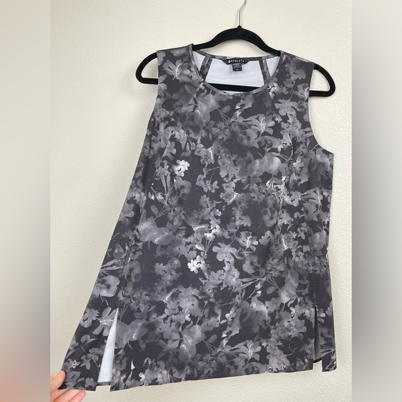 Athleta Women's Medium Zephyr Refined Tank Top Black Lumen Floral Activewear Gym - Picture 7 of 14